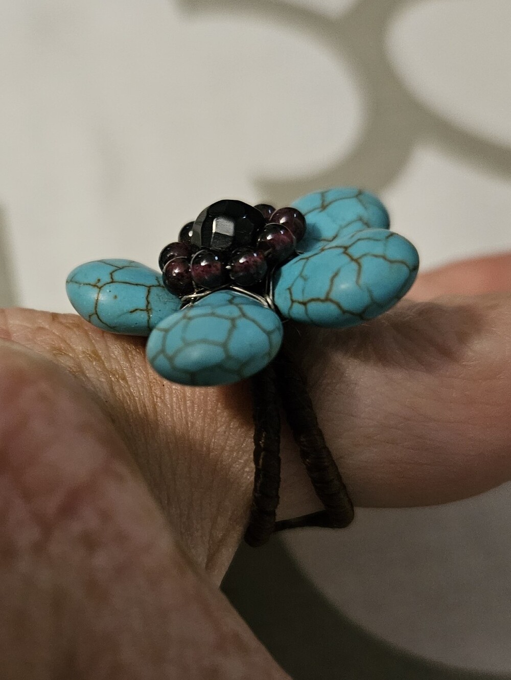 HANDMADE * Adjustable Flower Ring - Picture 3 of 5